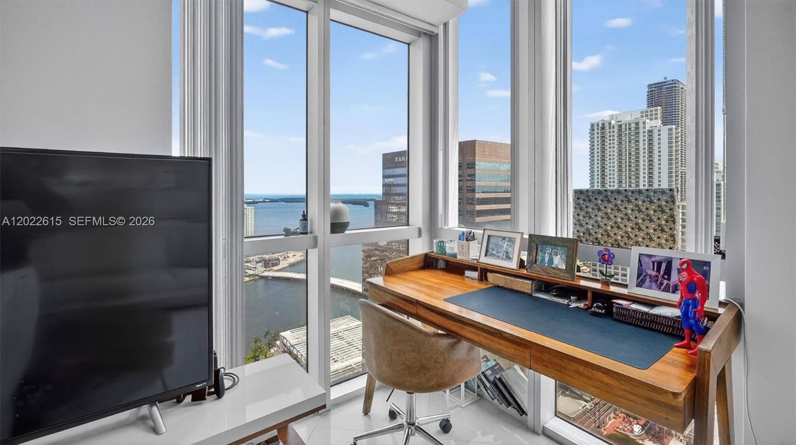 500 Brickell Ave # 4102, Miami, FL 33131 photo 7