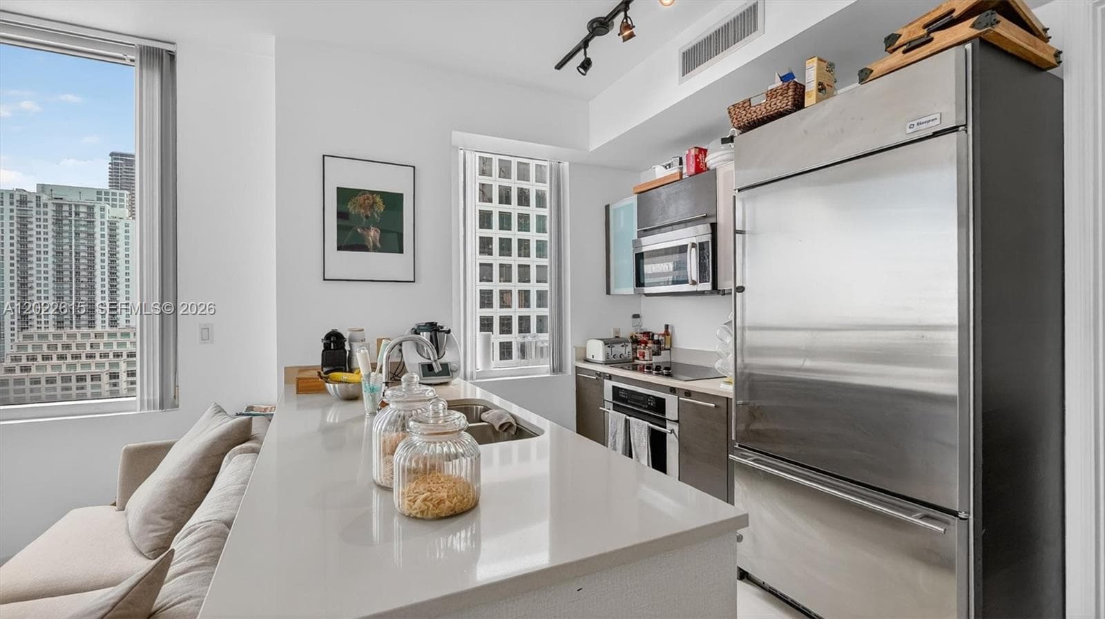 500 Brickell Ave # 4102, Miami, FL 33131 photo 11