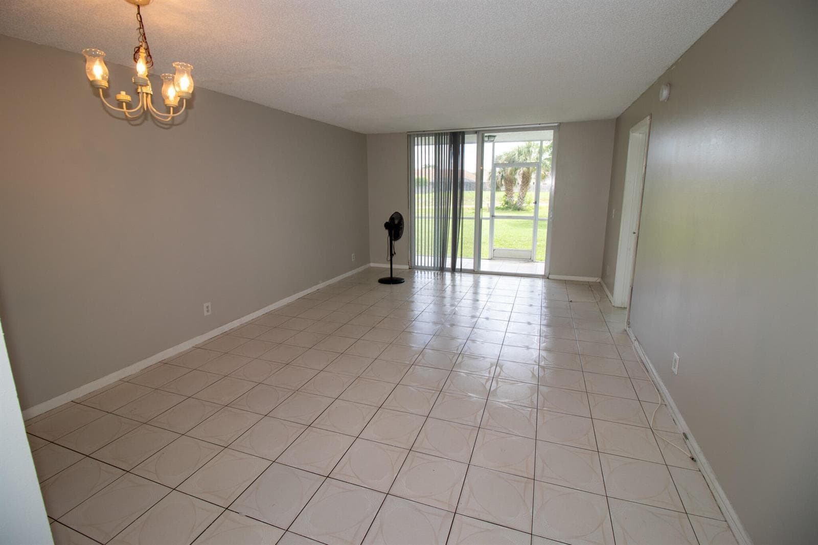 9621 Sunrise Lakes Boulevard # 102, Sunrise, FL 33322 photo 7