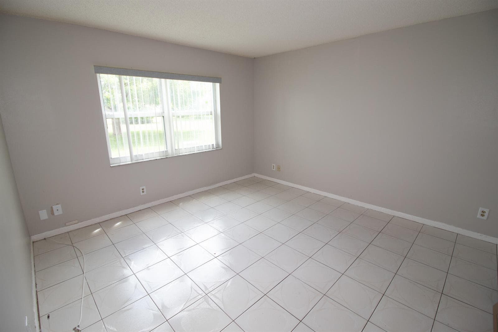 9621 Sunrise Lakes Boulevard # 102, Sunrise, FL 33322 photo 8
