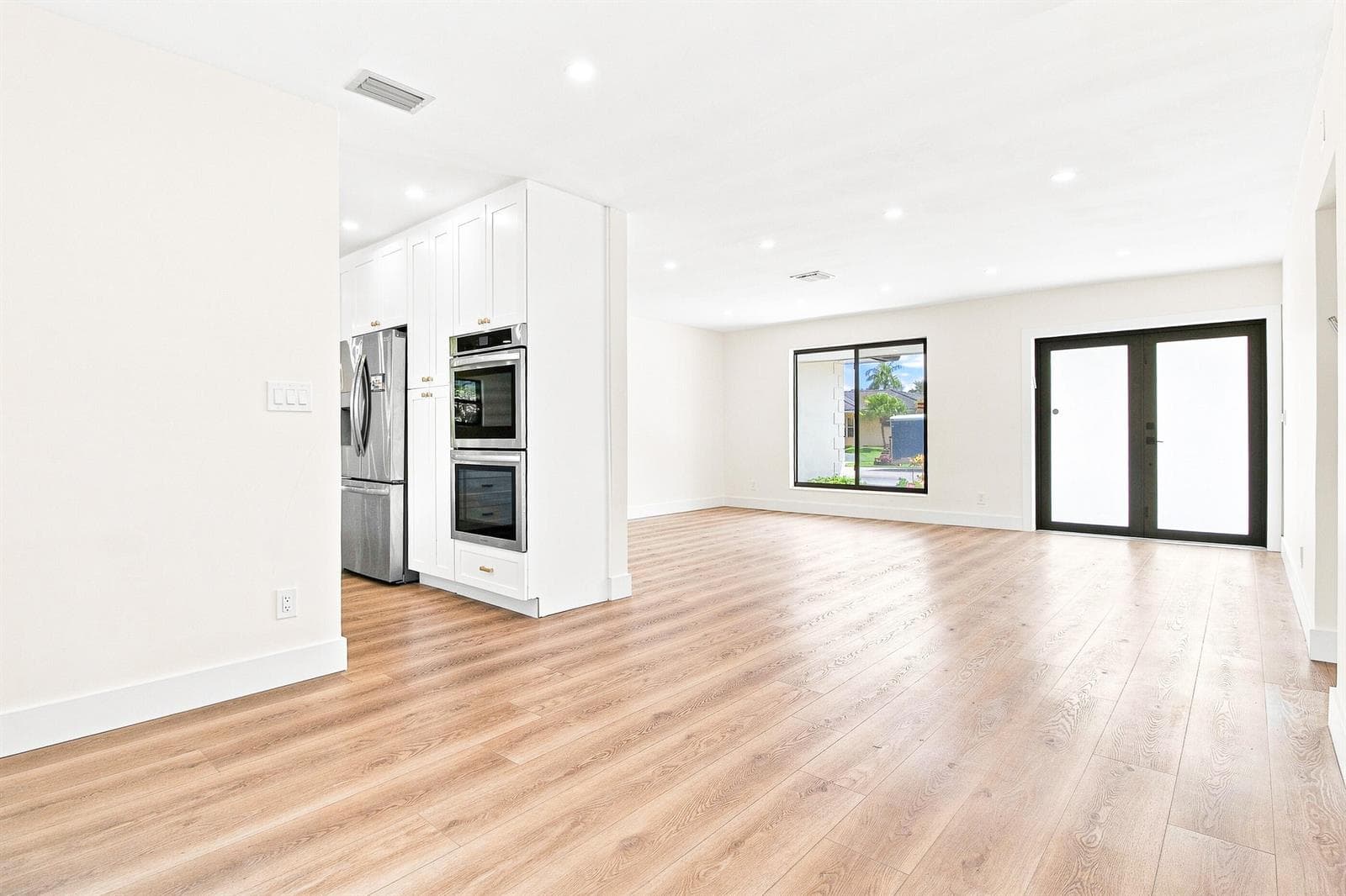 3900 N 45th Avenue, Hollywood, FL 33021 photo 6