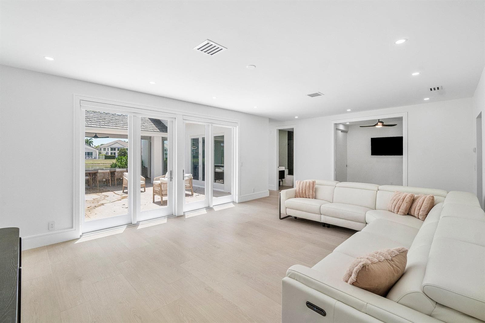 5768 NW 39th Avenue, Boca Raton, FL 33496 photo 10