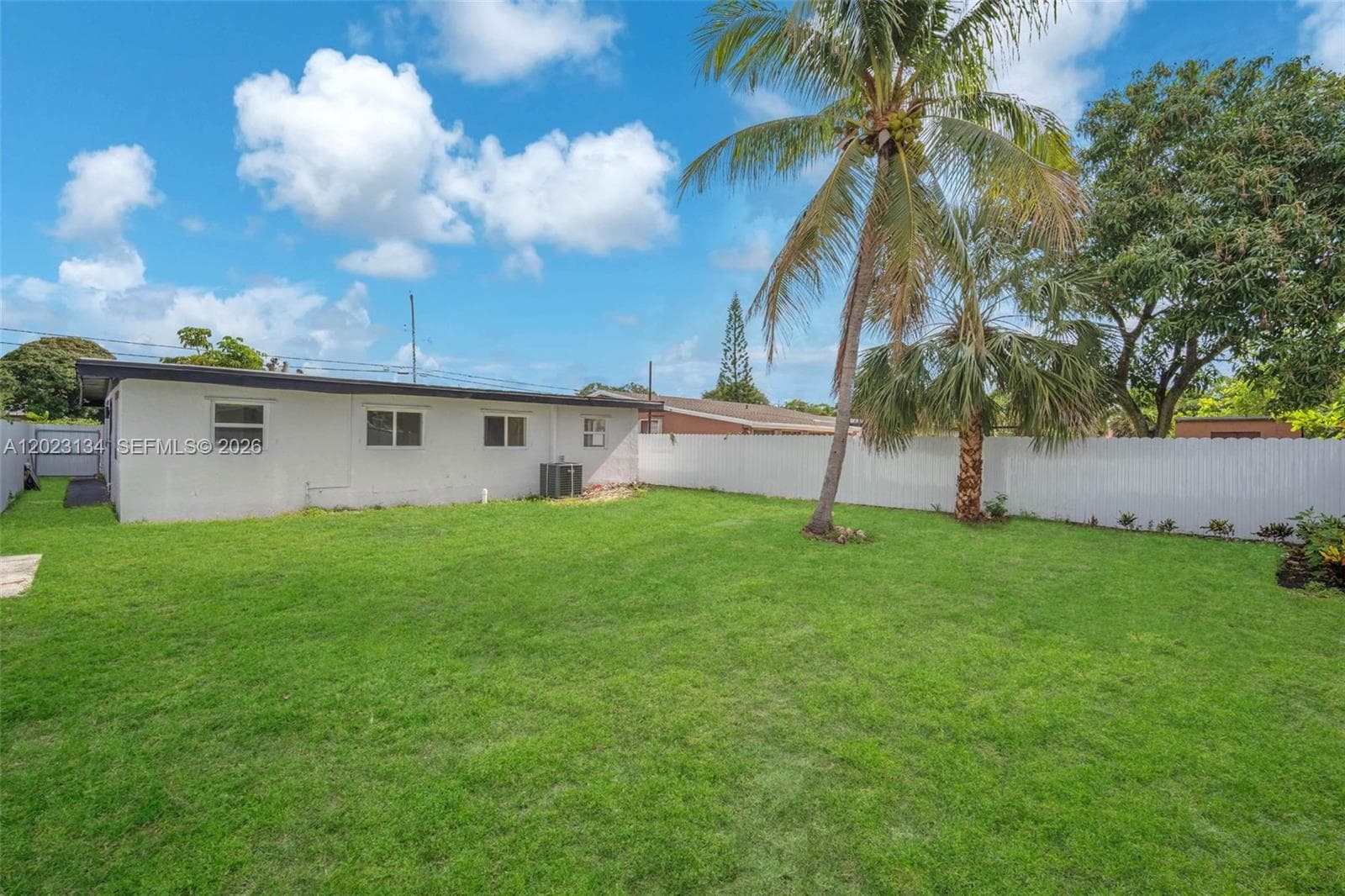 2572 NW 20th St # A, Fort Lauderdale, FL 33311 photo 11