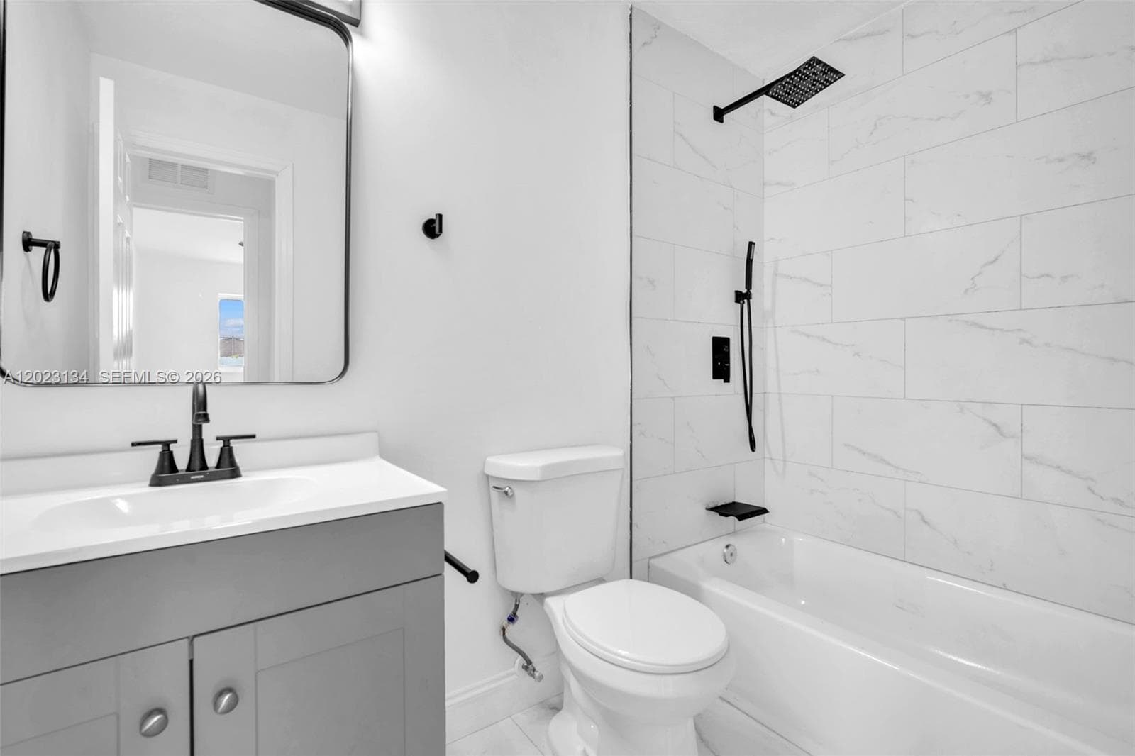 2572 NW 20th St # A, Fort Lauderdale, FL 33311 photo 8