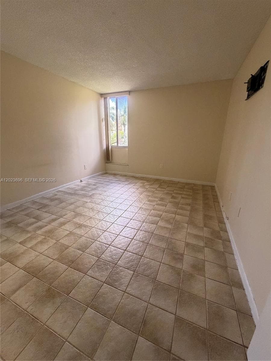 9150 Fontainebleau Blvd # 203-2, Miami, FL 33172 photo 5