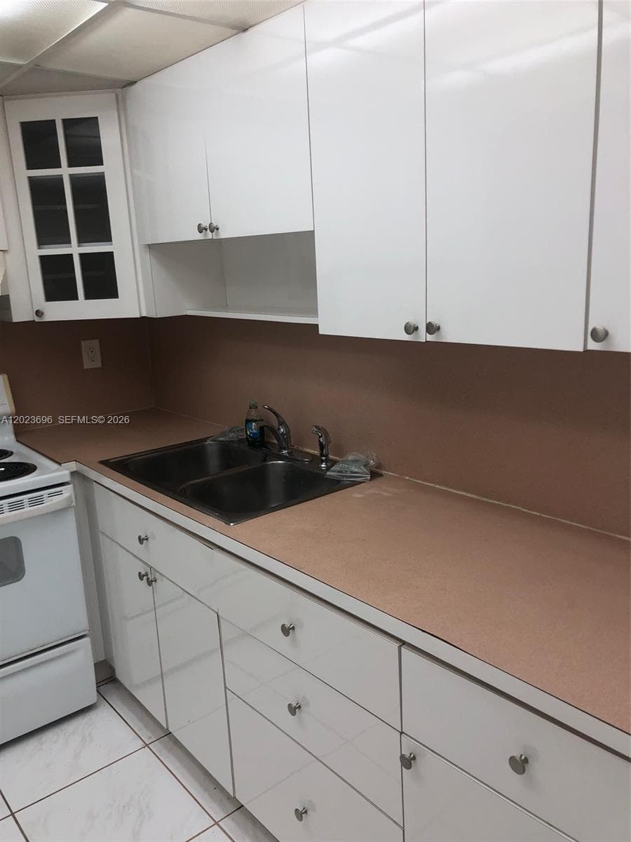 9150 Fontainebleau Blvd # 203-2, Miami, FL 33172 photo 10