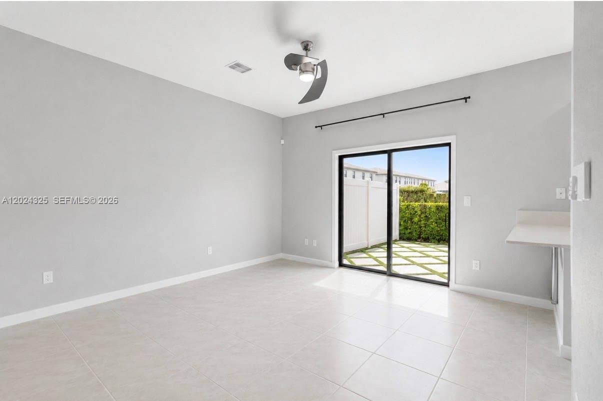 20478 NW 4th Ct # 20478, Miami Gardens, FL 33169 photo 8