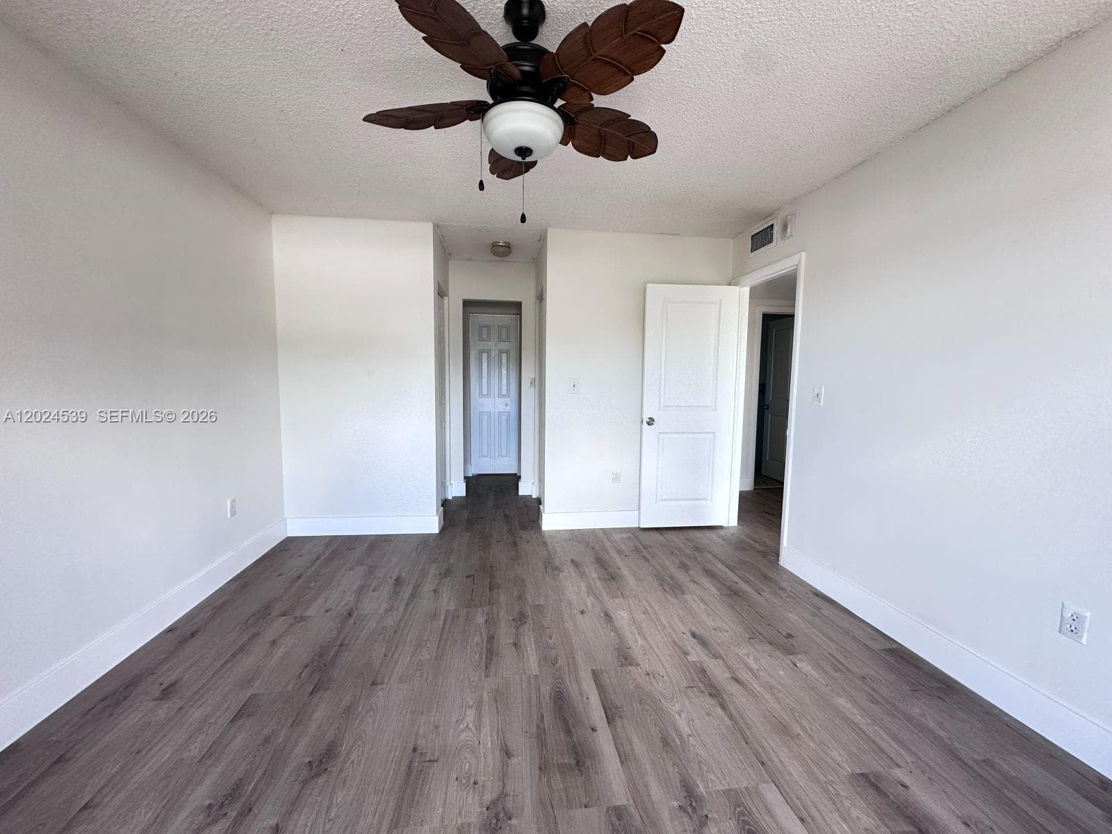 365 NE 125th St # 306, North Miami, FL 33161 photo 9