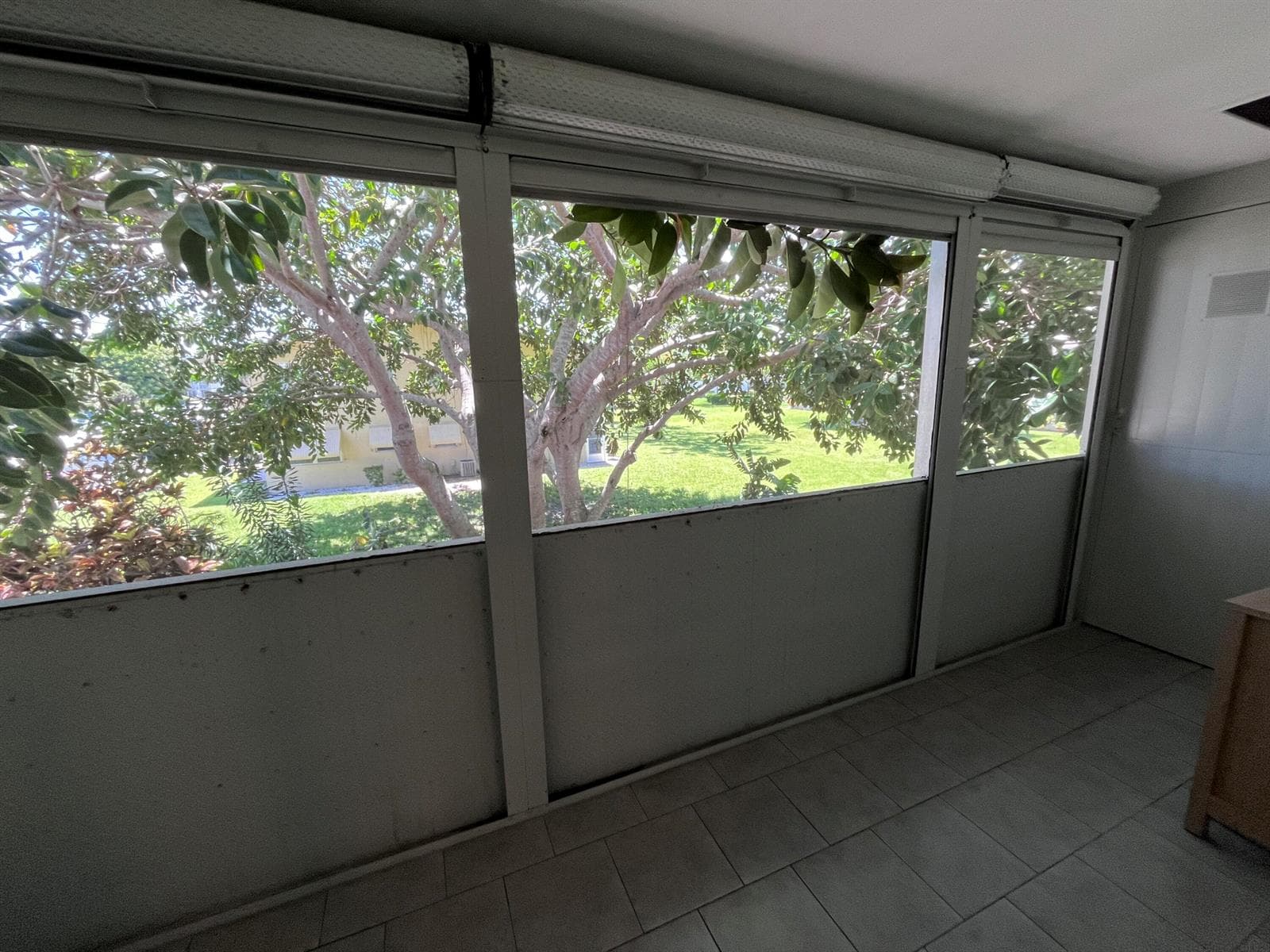 49 Cambridge B, West Palm Beach, FL 33417 photo 13
