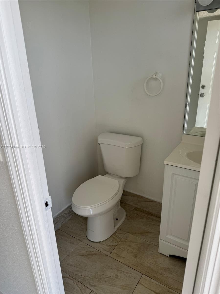 2903 N Miami Beach Blvd # 907, North Miami Beach, FL 33160 photo 12