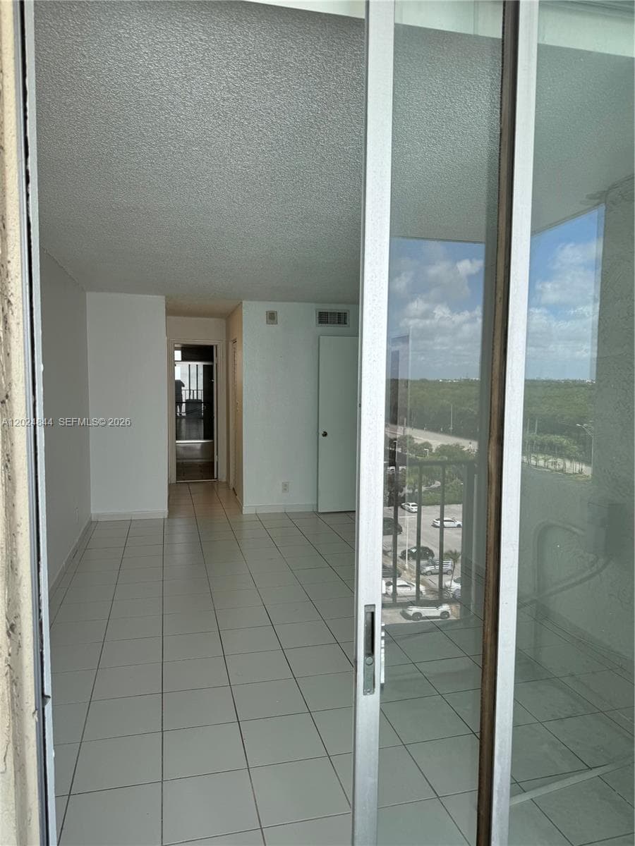2903 N Miami Beach Blvd # 907, North Miami Beach, FL 33160 photo 8