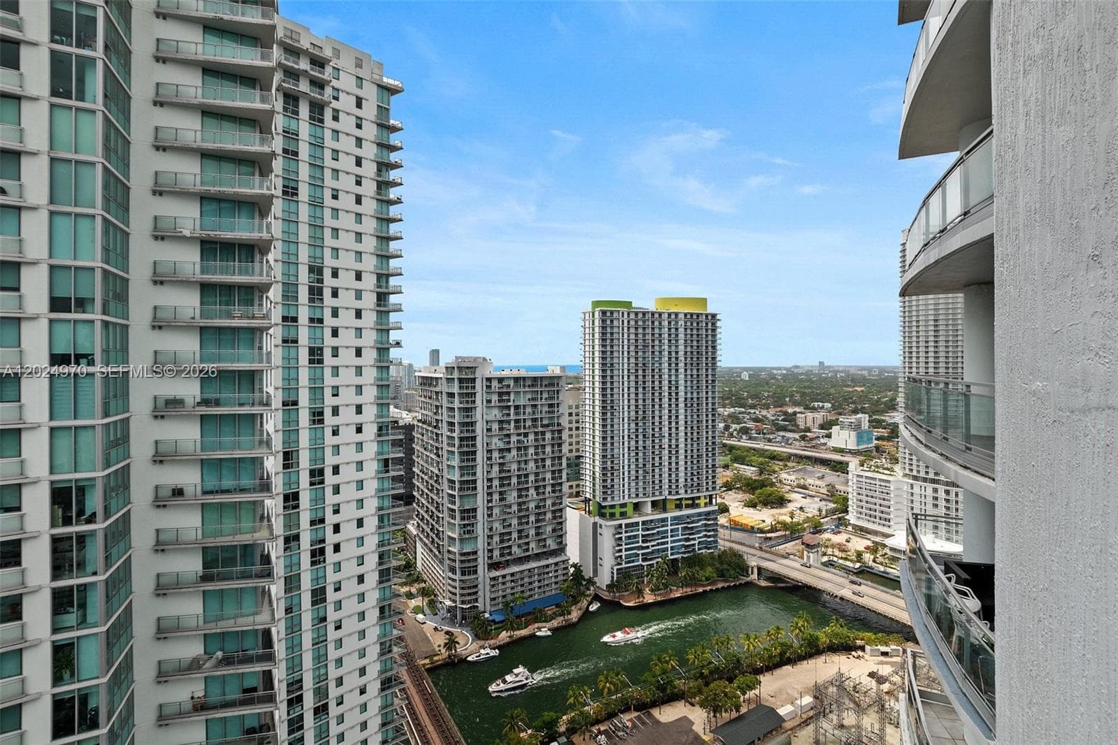 90 SW 3rd St # 3810, Miami, FL 33130 photo 13