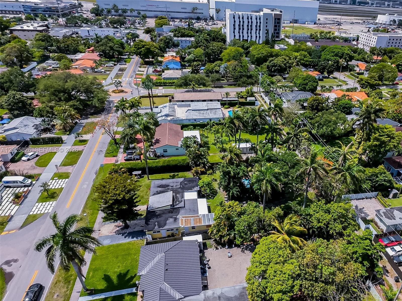 548 East Dr, Miami Springs, FL 33166 photo 6