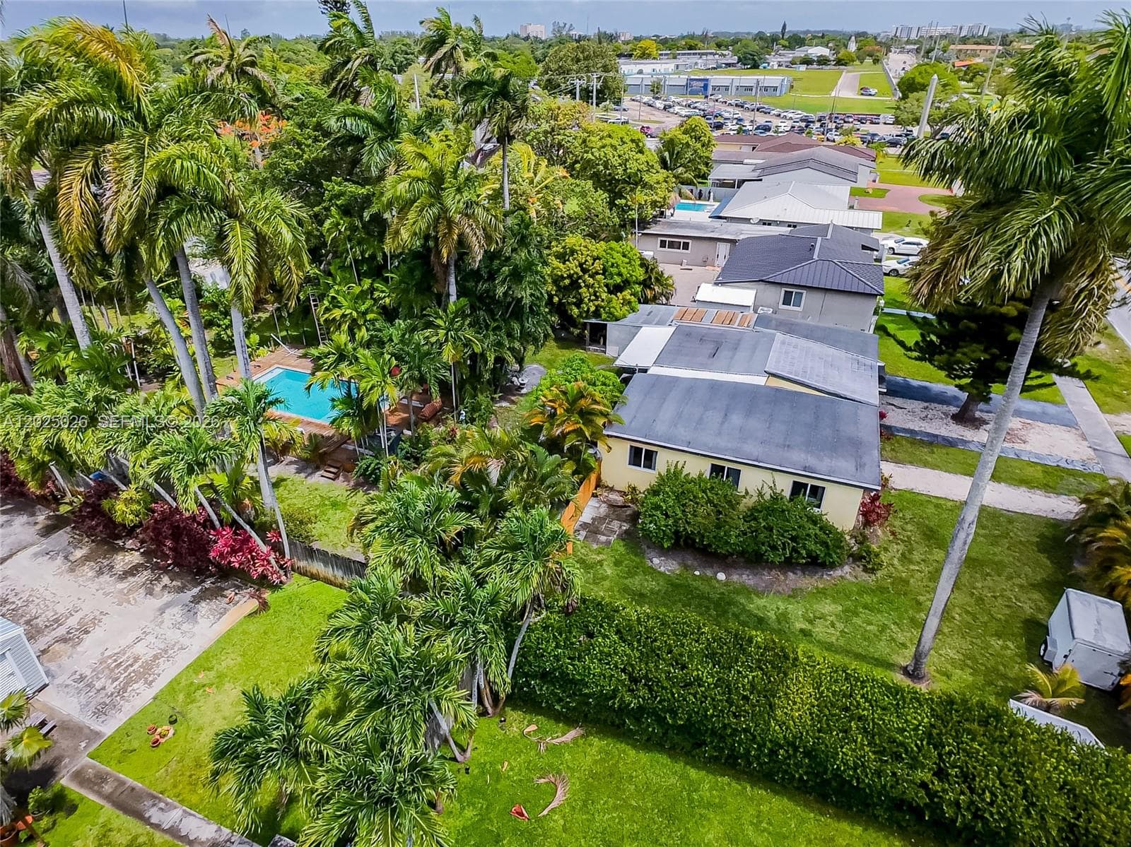 548 East Dr, Miami Springs, FL 33166 photo 7