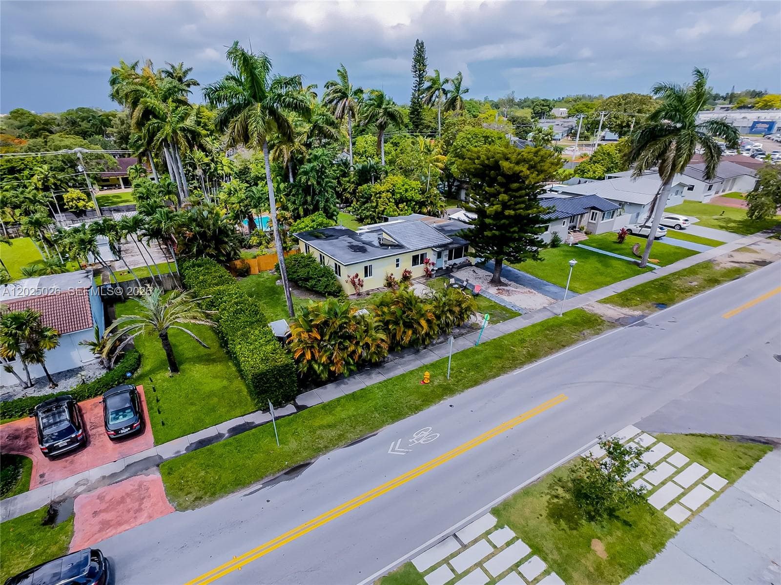 548 East Dr, Miami Springs, FL 33166 photo 10