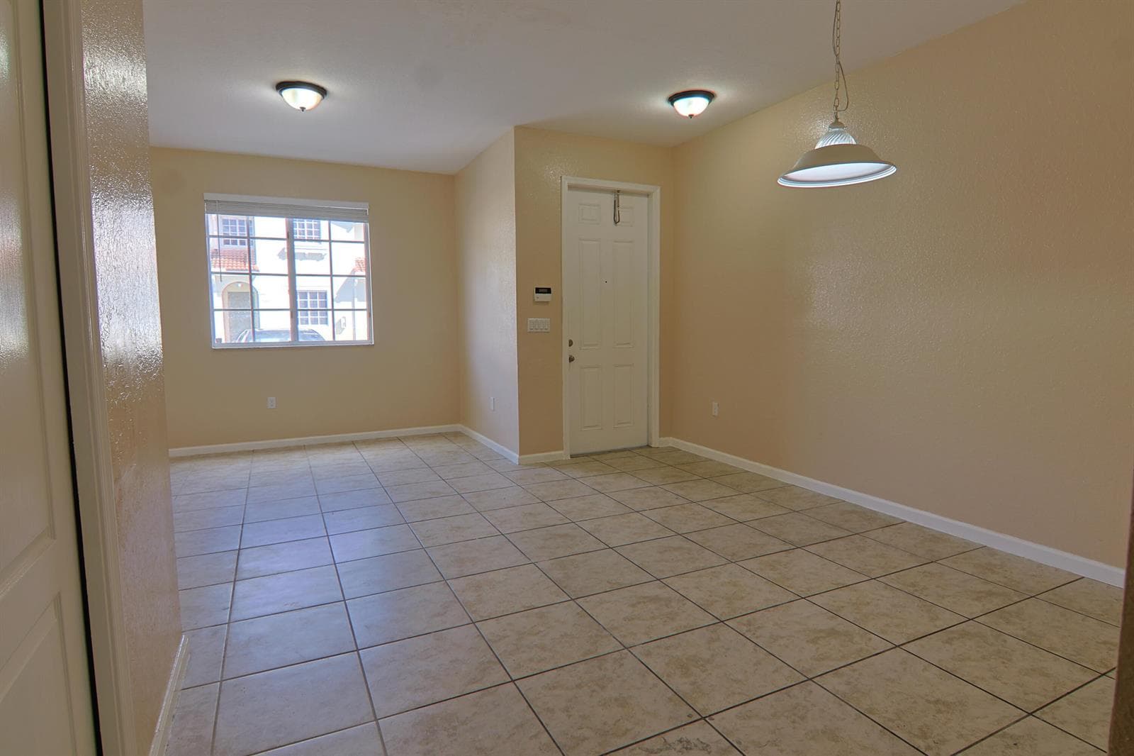 21211 NW 14th Place # 3-27, Miami Gardens, FL 33169 photo 8