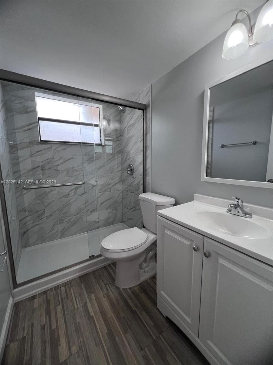 2570 W 67th Pl # 21-2, Hialeah, FL 33016 photo 13