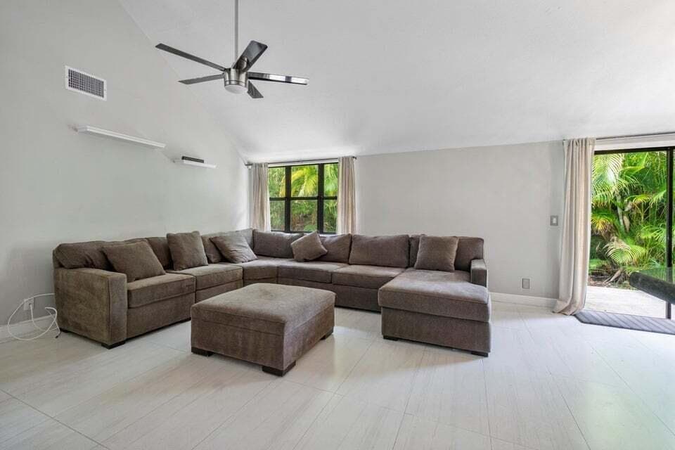 4140 Woods End Road, Boca Raton, FL 33487 photo 8