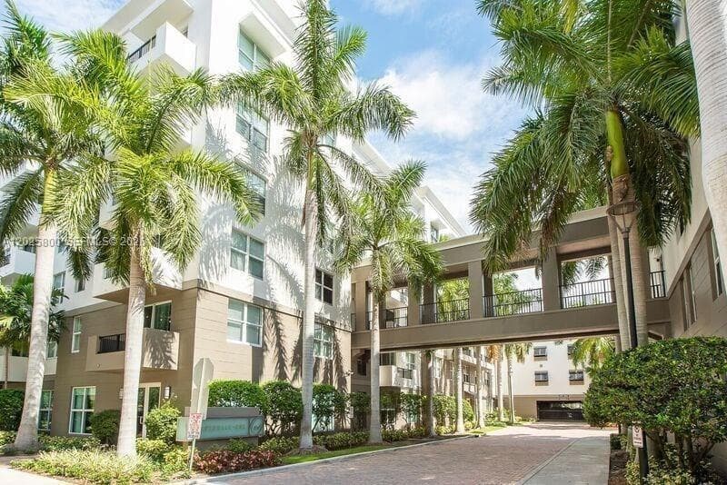 2421 NE 65th St # 408, Fort Lauderdale, FL 33308 photo 7