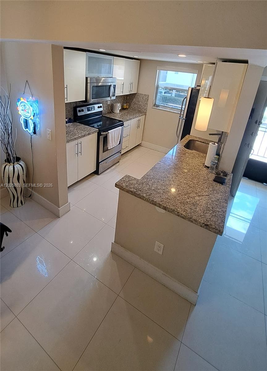 201 178th Dr # 209, Sunny Isles Beach, FL 33160 photo 2
