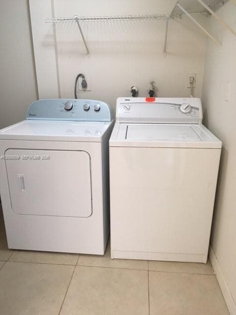 9351 FONTAINEBLEAU BL # B214, Miami, FL 33172 photo 7
