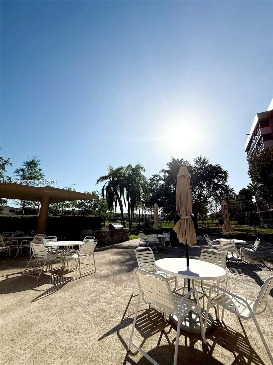 800 NE 195th St # 720, Miami, FL 33179 photo 9