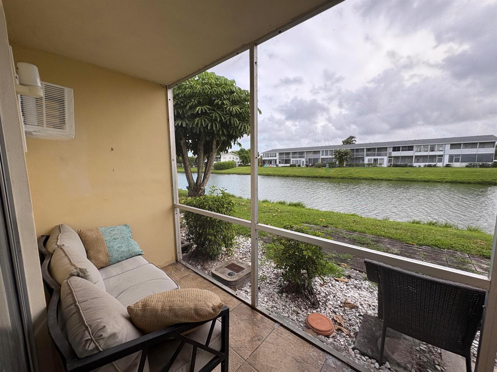2 Kent A, West Palm Beach, FL 33417 photo 13