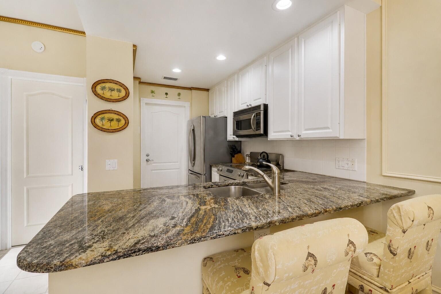 77 Laurel Oaks Circle, Tequesta, FL 33469 photo 10