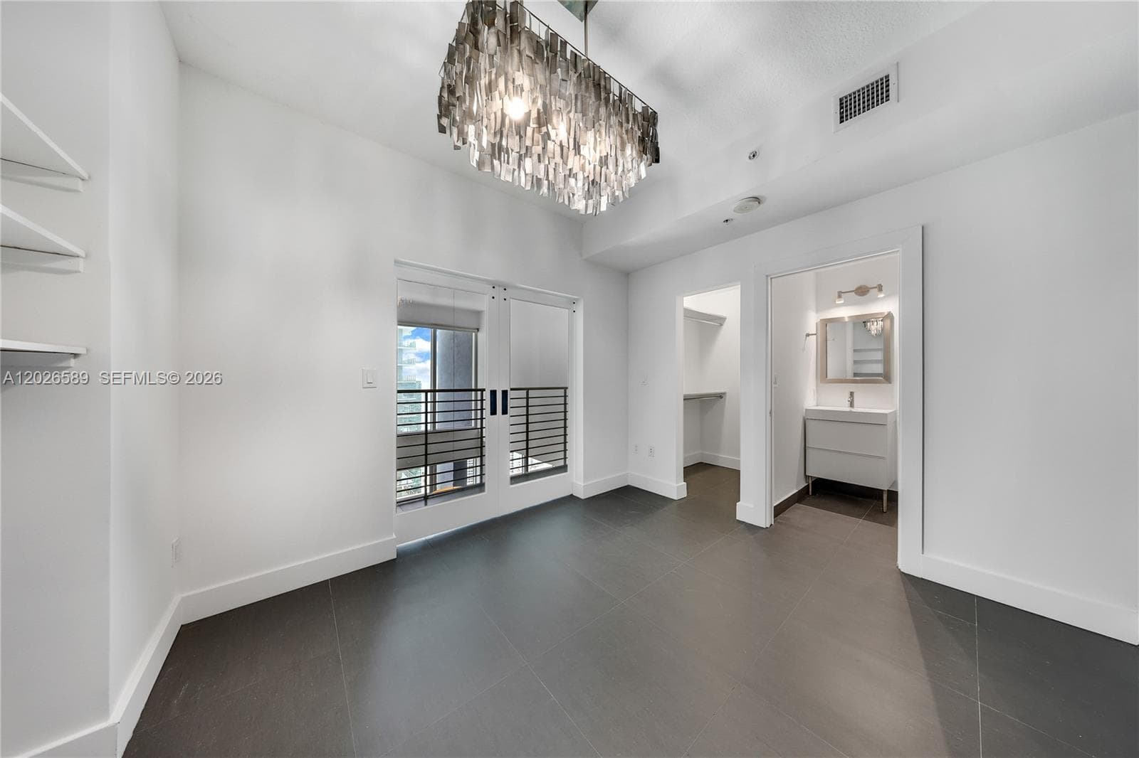 60 SW 13th St # 4404, Miami, FL 33130 photo 11