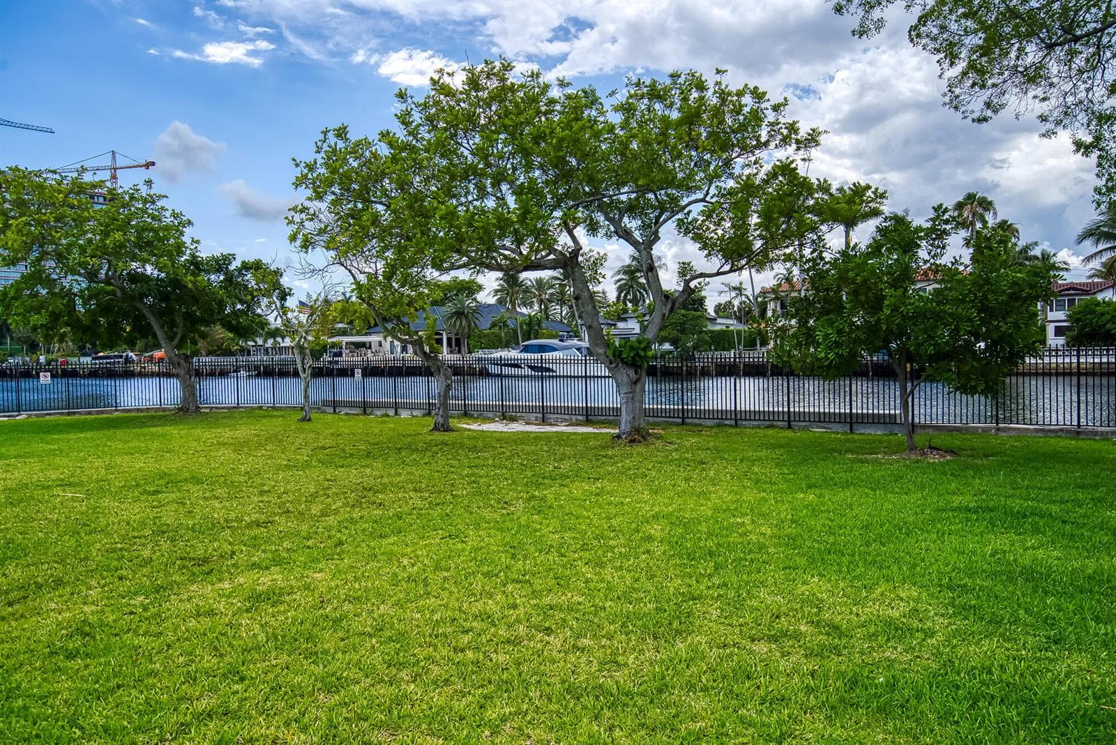 2000 Atlantic Shores Boulevard # 410, Hallandale Beach, FL 33009 photo 4