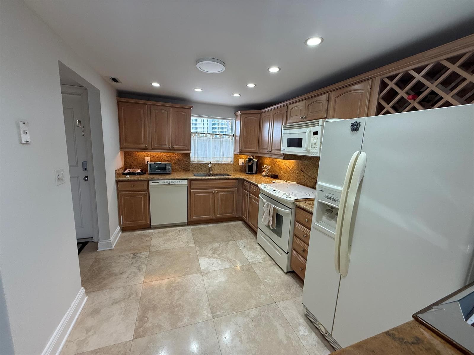 511 Bayshore Drive # 405, Fort Lauderdale, FL 33304 photo 9