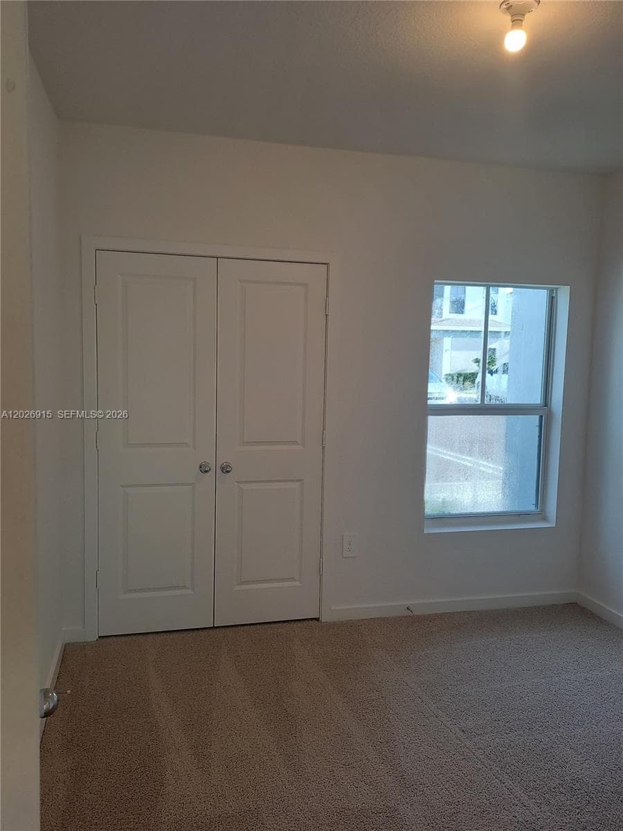 408 NE 1st Dr, Florida City, FL 33034 photo 9