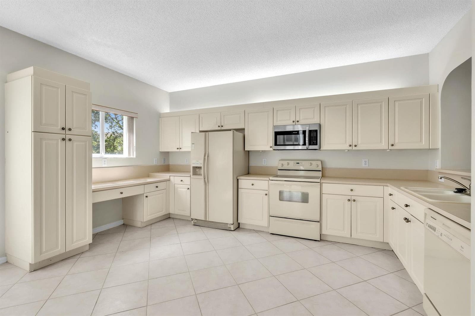 7775 Southampton Terrace # 307, Tamarac, FL 33321 photo 6