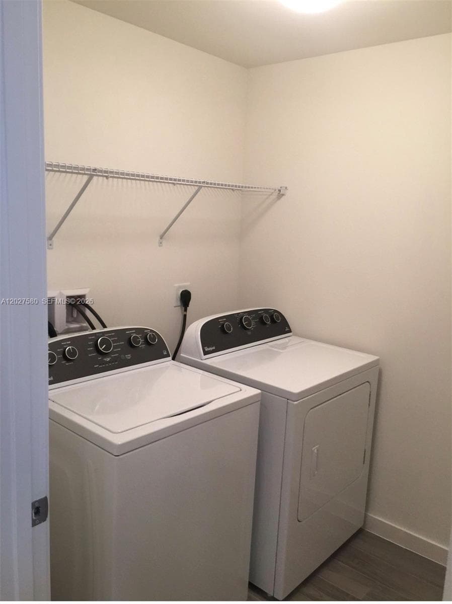 999 SW 1st Ave # 2005, Miami, FL 33130 photo 10