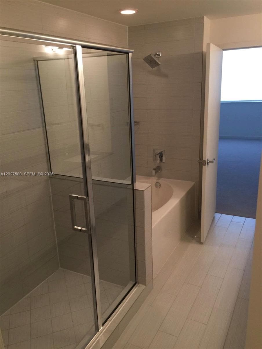 999 SW 1st Ave # 2005, Miami, FL 33130 photo 11