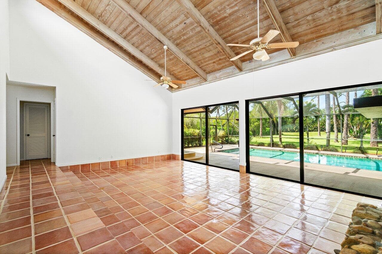 9405 Dundee Drive, Lake Worth, FL 33467 photo 9