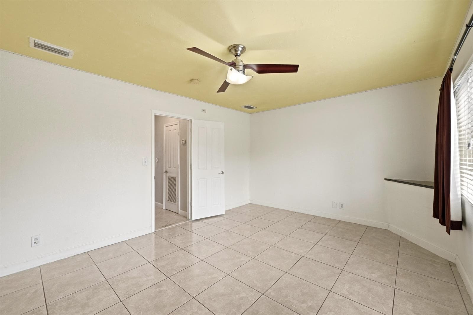 2881 NE 32nd Street # 118, Fort Lauderdale, FL 33306 photo 11