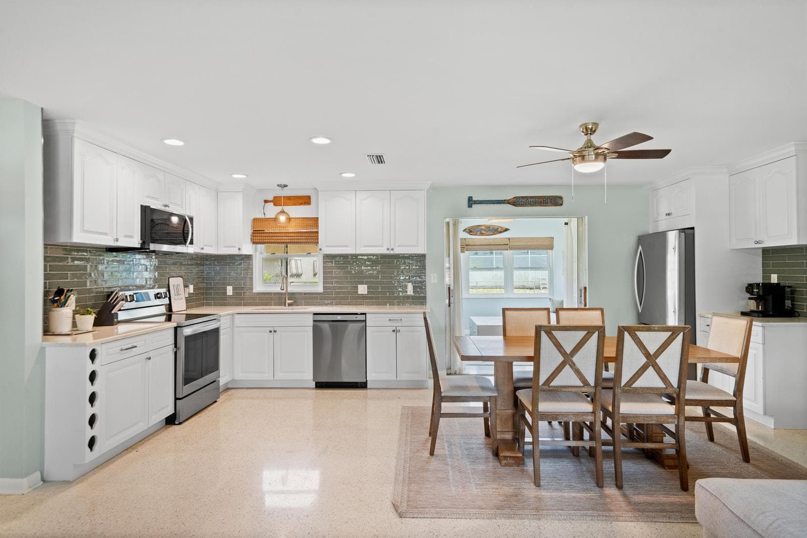 1621 Frances Avenue, Fort Pierce, FL 34949 photo 8
