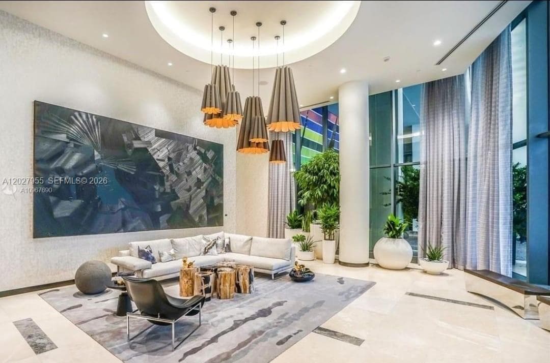 55 SW 9th St # 2709, Miami, FL 33130 photo 8