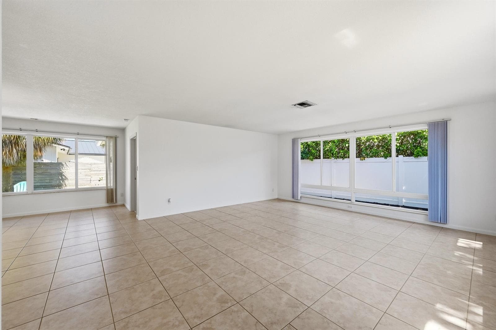 4454 W Tradewinds Avenue W, Lauderdale By The Sea, FL 33308 photo 7