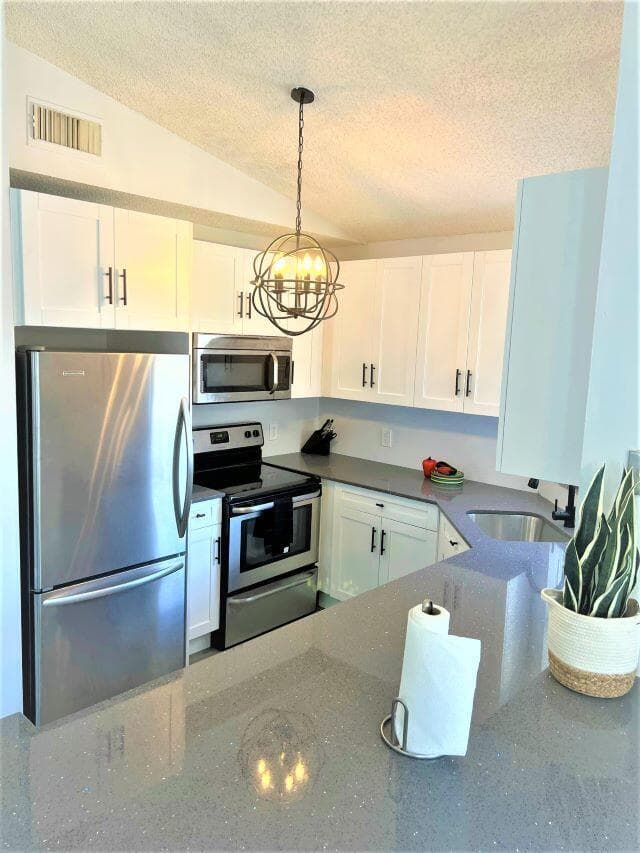 2812 Stoneway Lane # Unit B, Fort Pierce, FL 34982 photo 8