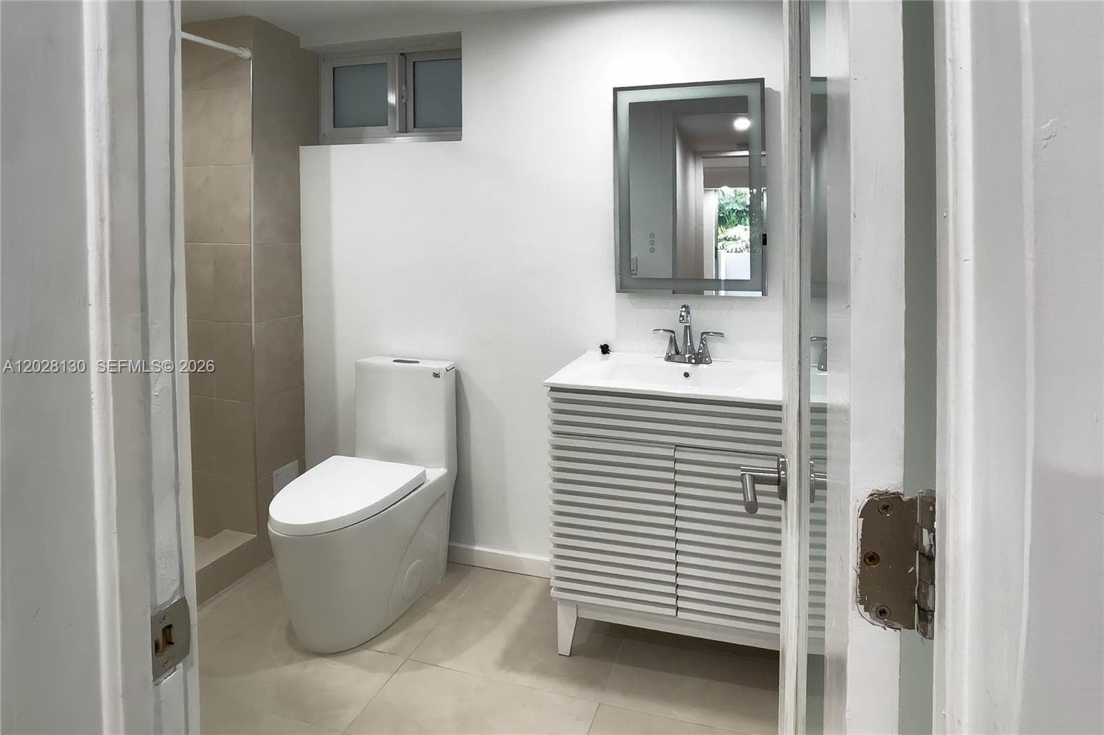 1670 Bay Rd # 2D, Miami Beach, FL 33139 photo 11