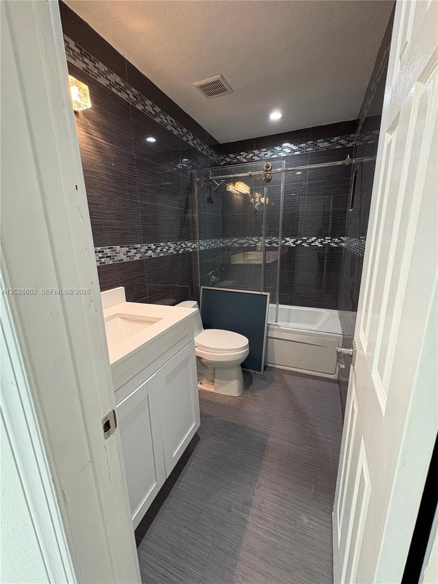 20081 NW 15th Ave, Miami Gardens, FL 33169 photo 13