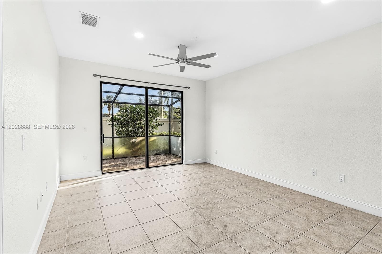 7542 Bristol Cir, Naples, FL 34120 photo 12