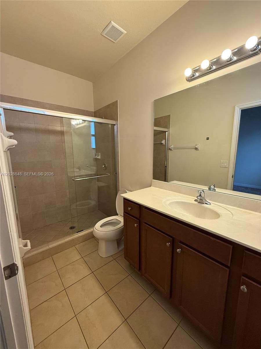 8923 W 35th Ave, Hialeah, FL 33018 photo 9