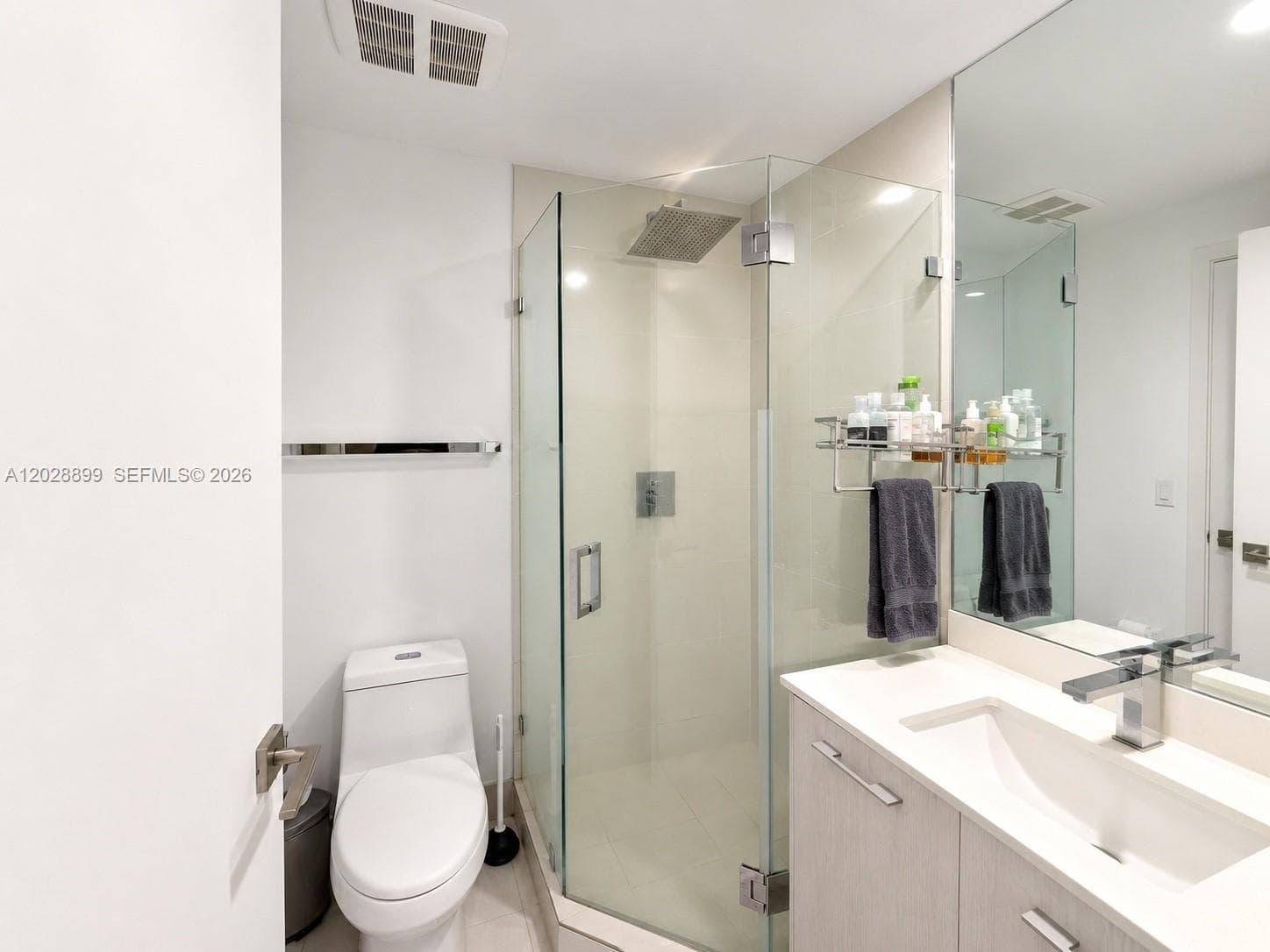 45 SW 9th St # 1506, Miami, FL 33130 photo 11