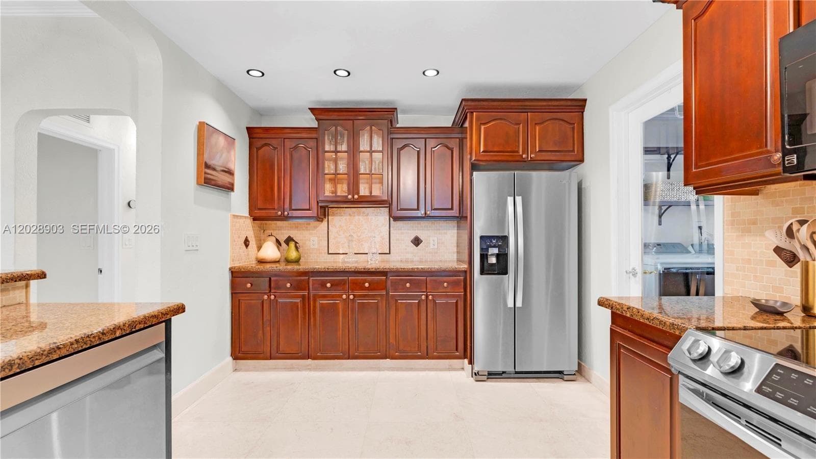 623 NE 17th Way, Fort Lauderdale, FL 33304 photo 4