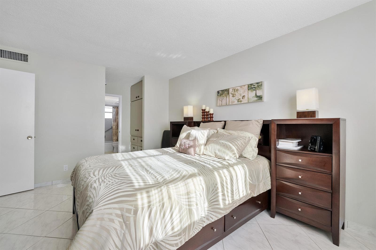 2900 NW 47th Terrace # 304b, Lauderdale Lakes, FL 33313 photo 9