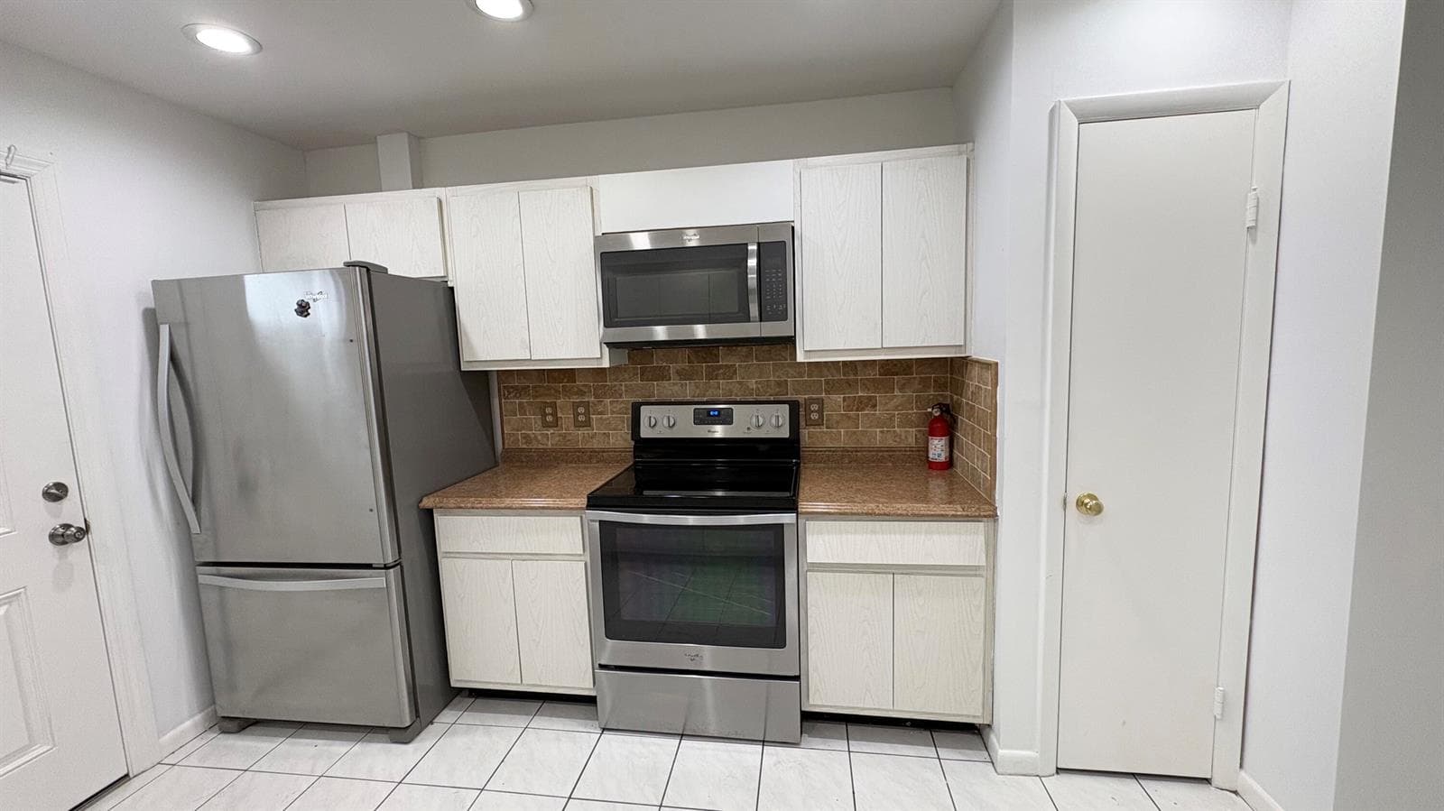 879 NE 195th Street # 227, Miami, FL 33179 photo 13