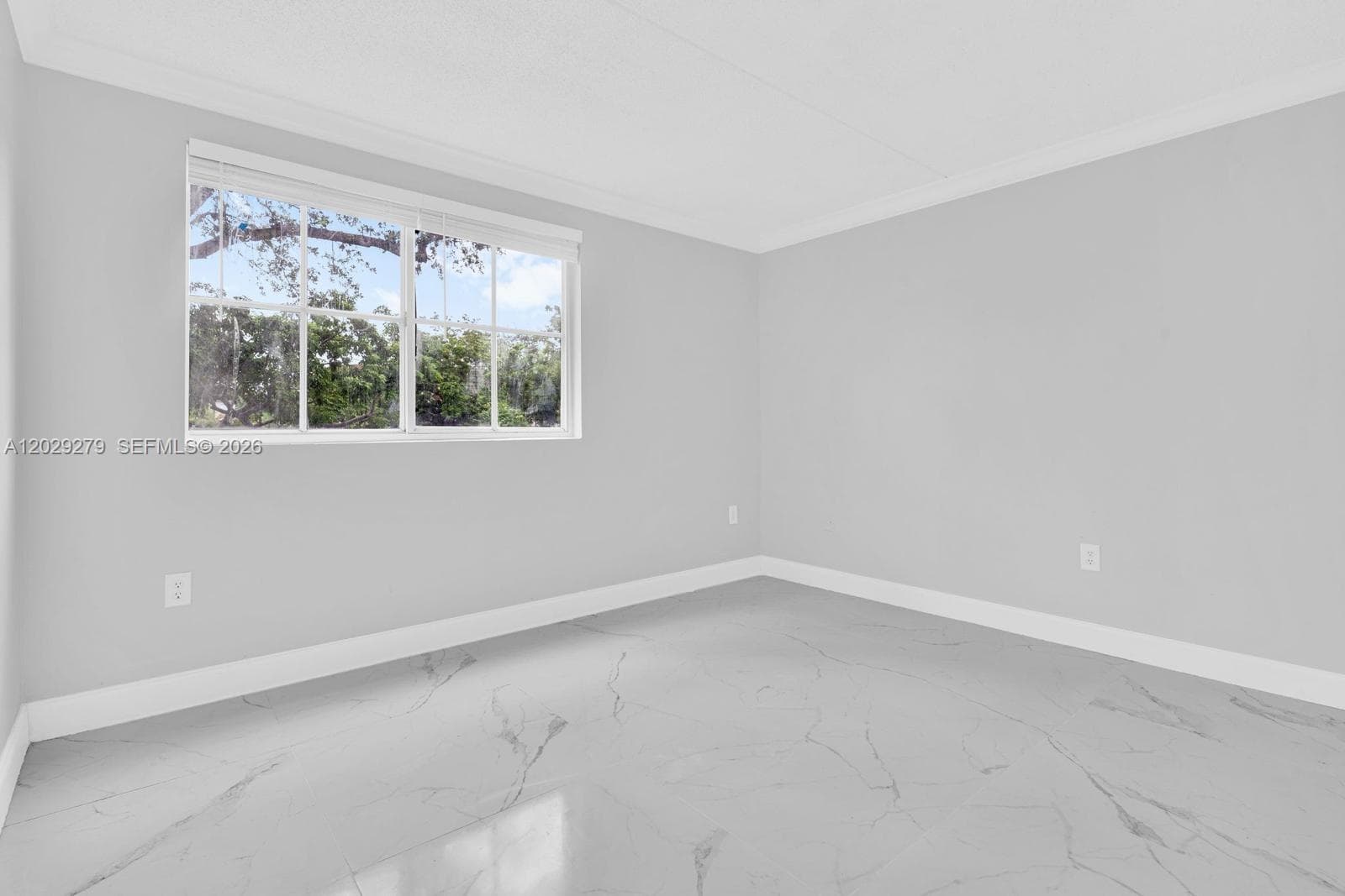 6135 NW 186th St # 202, Hialeah, FL 33015 photo 12